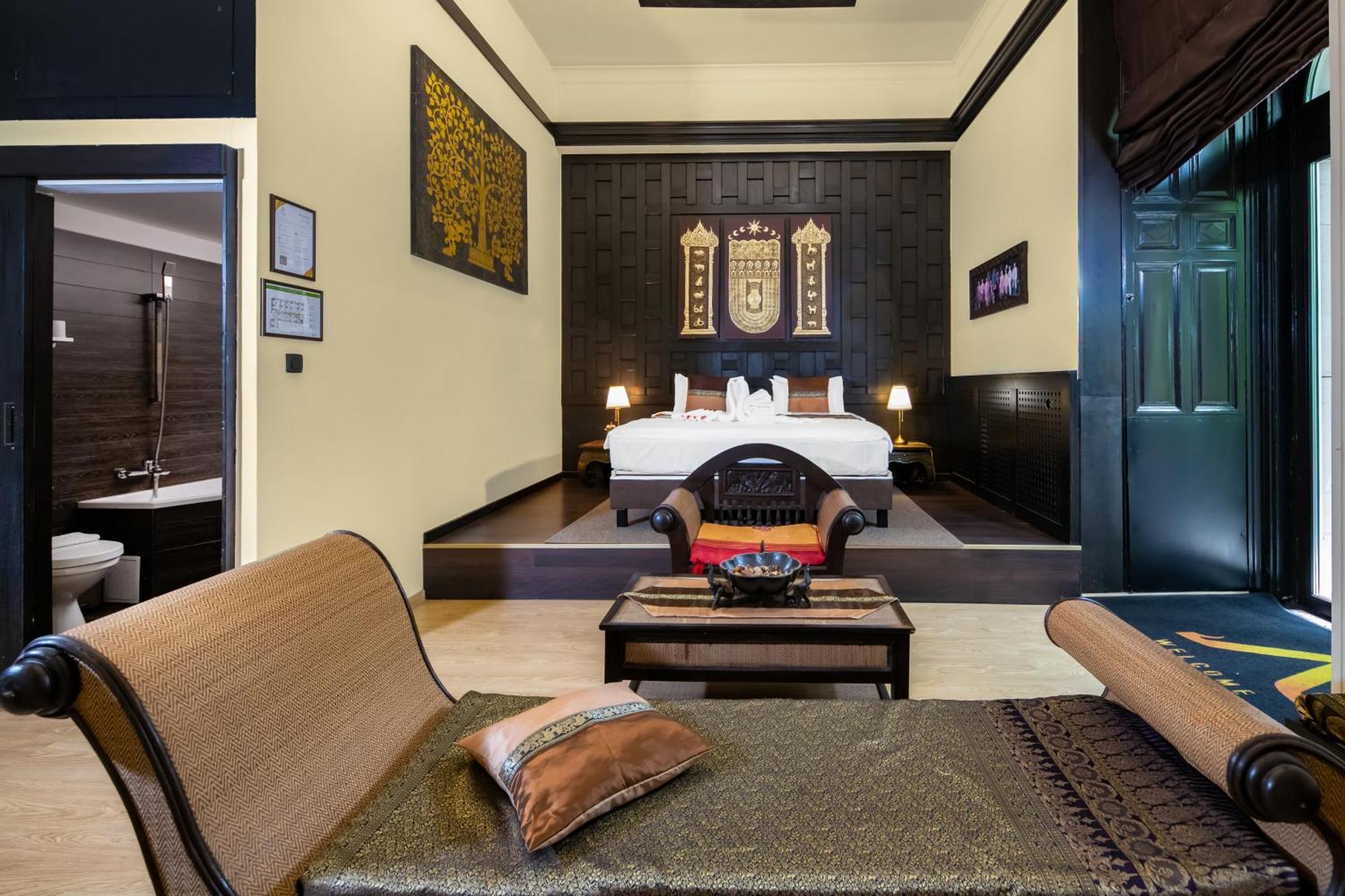 Andrassy Thai Отель 3*
